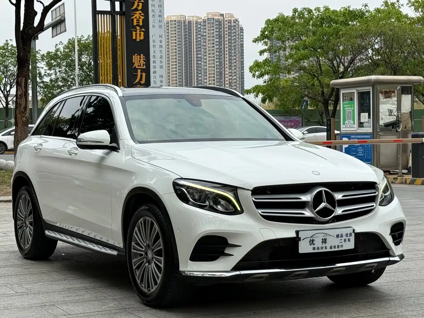 Mercedes-Benz GLC 2017 GLC 260 4MATIC Dynamic фото 3