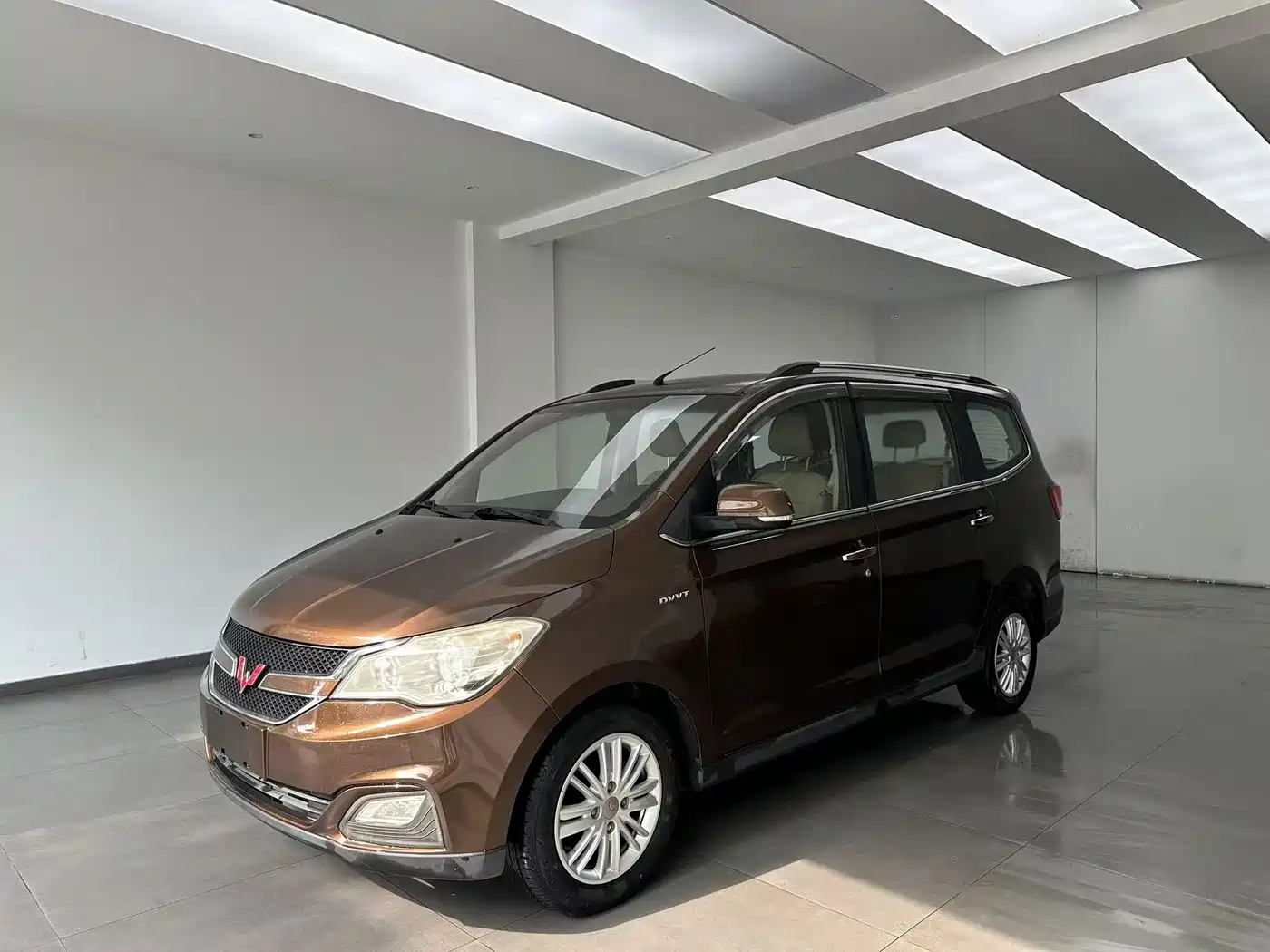 صورة 1 - Wuling Motors Wuling Hongguang