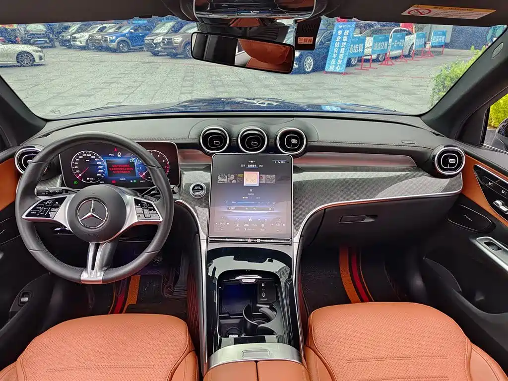 Mercedes-Benz GLC 2024 GLC 260 L 4MATIC Dynamic 5-seater фото 10