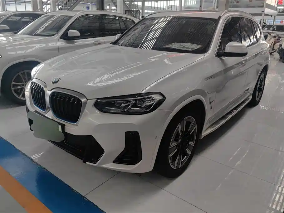 BMW iX3 2022 Leading Edition