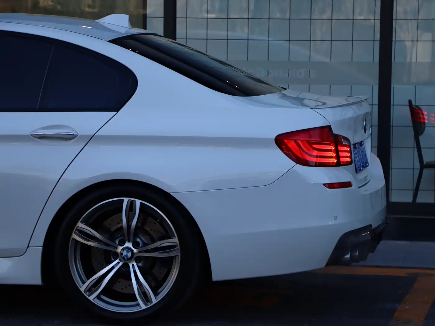 BMW M5 2012 M5 фото 9