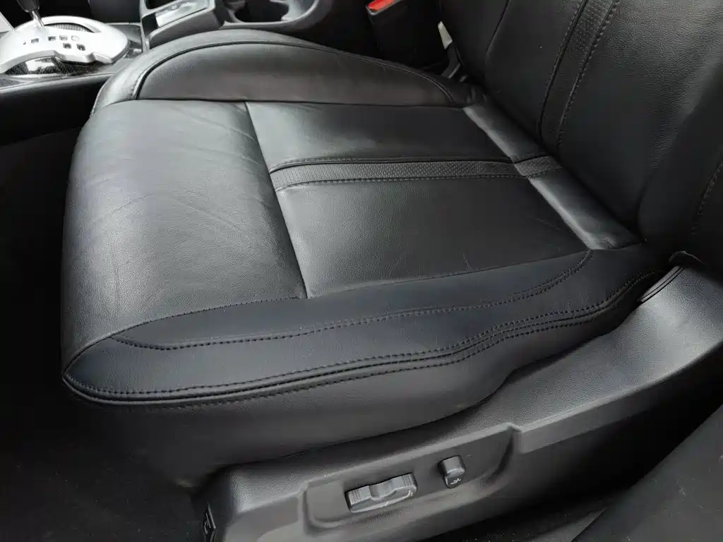 Renault Koleos (Import) 2010 2010 2.5L 4WD Comfort