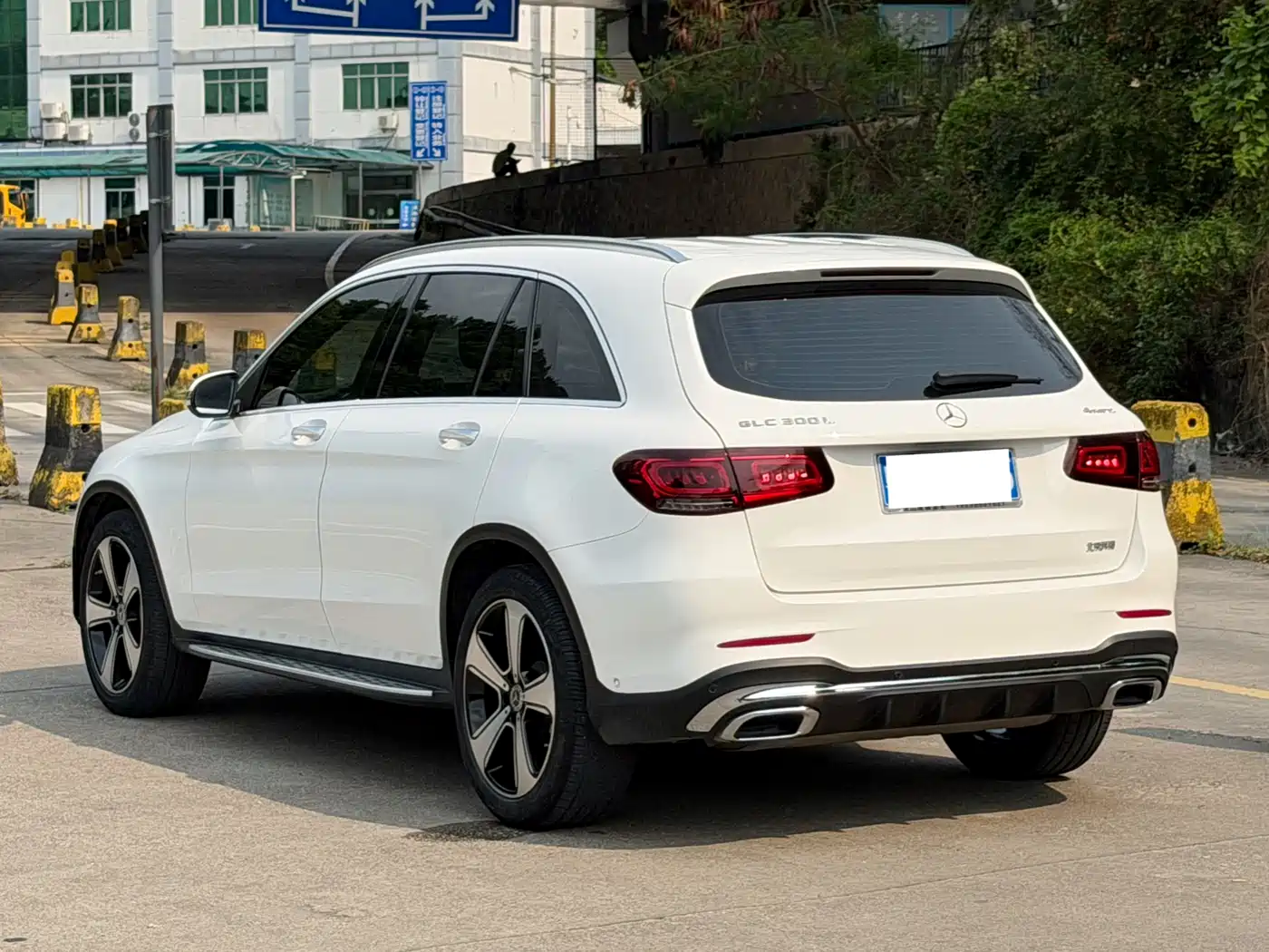 Mercedes-Benz GLC 2022 Facelift GLC 300 L 4MATIC Luxury фото 3