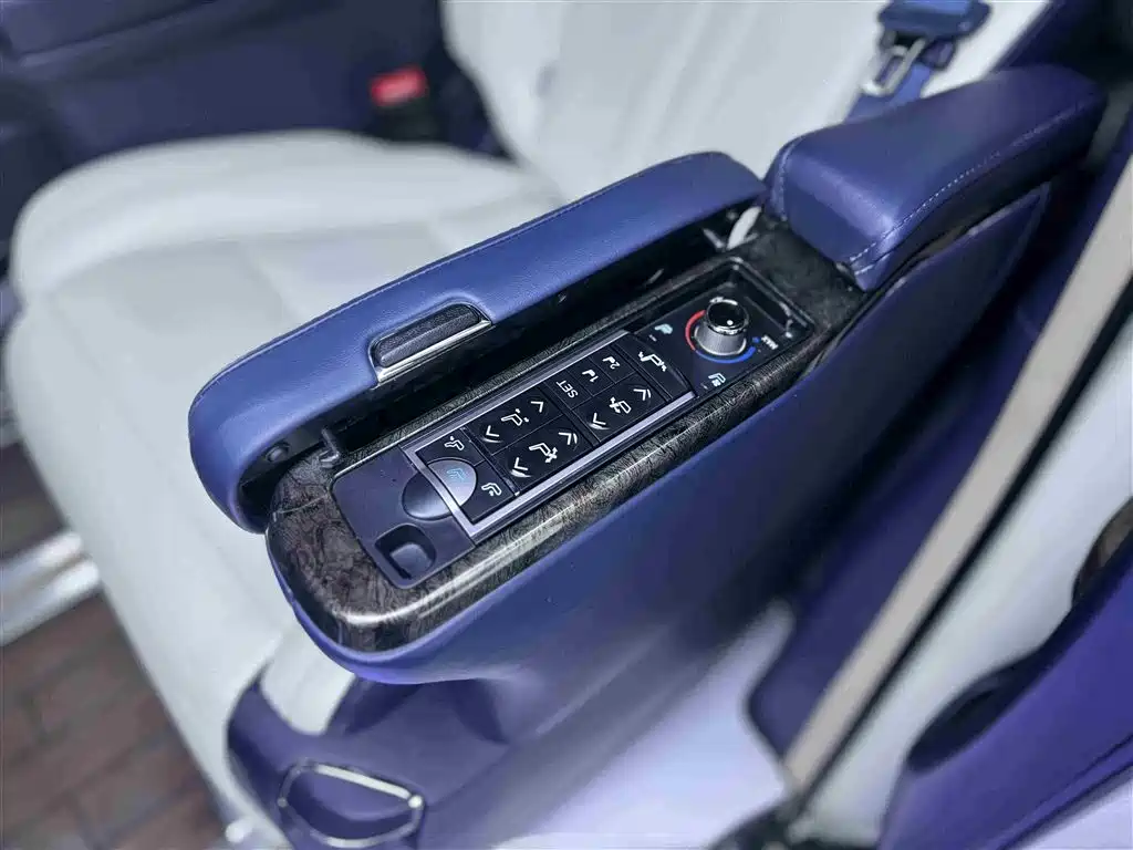 Toyota Alphard 2011 Model 2.4L Luxury фото 13