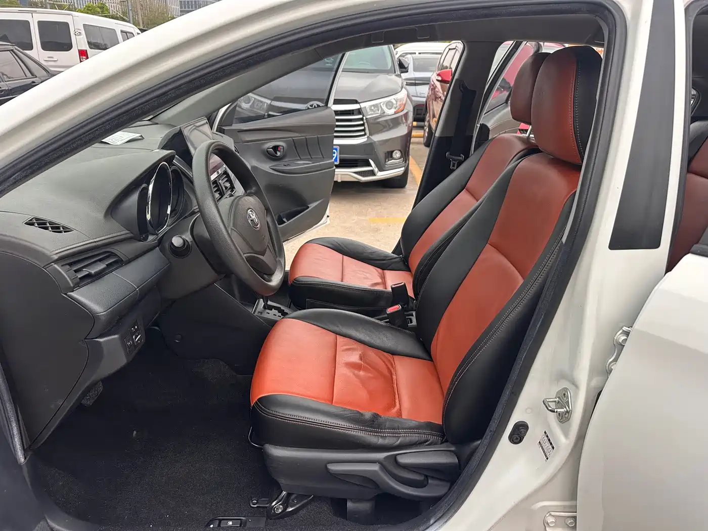 Toyota Vios 2016 1.5L Automatic Zhi Zhen Xing Yao Edition фото 4