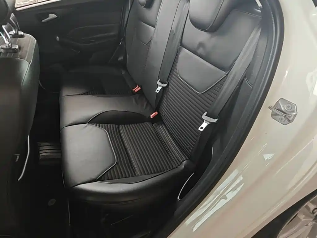 Ford Focus 2017 2015 Sedan 1.6L Automatic Trend