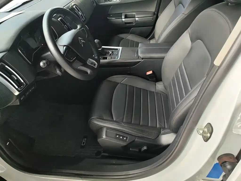 Photo 15 - Citroën C6