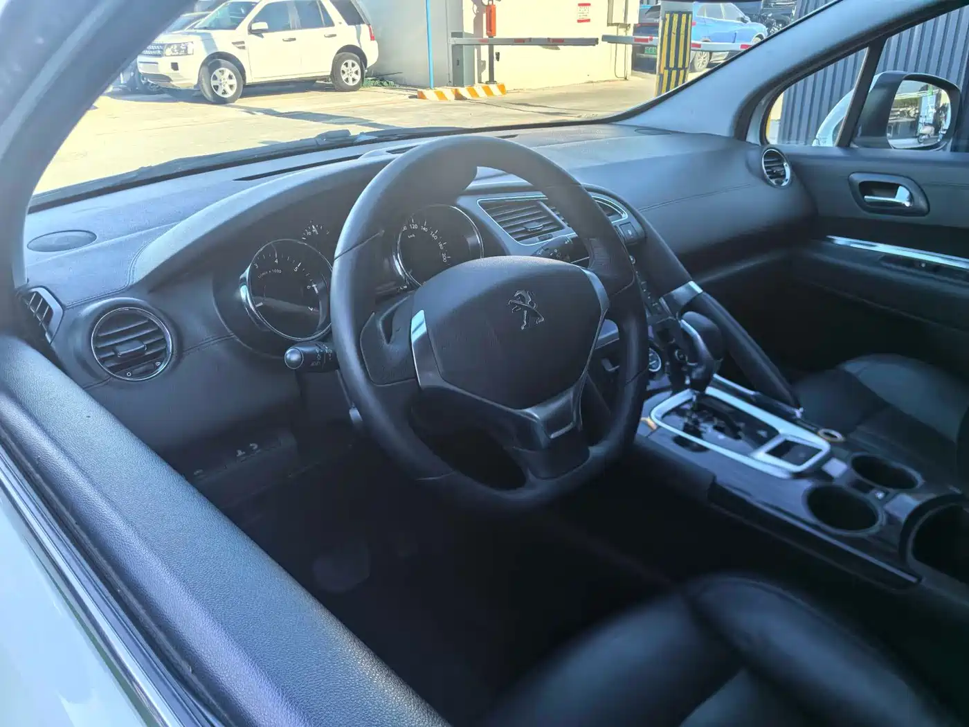 Peugeot 3008 2013 2.0L Automatic Trend Edition фото 8