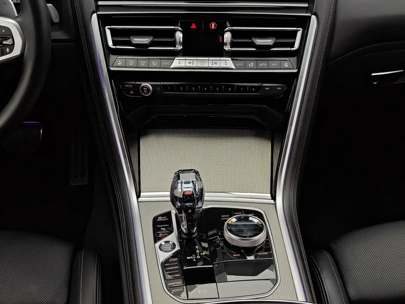 BMW 8 Series 2019 840i Coupe M Sport Package фото 13