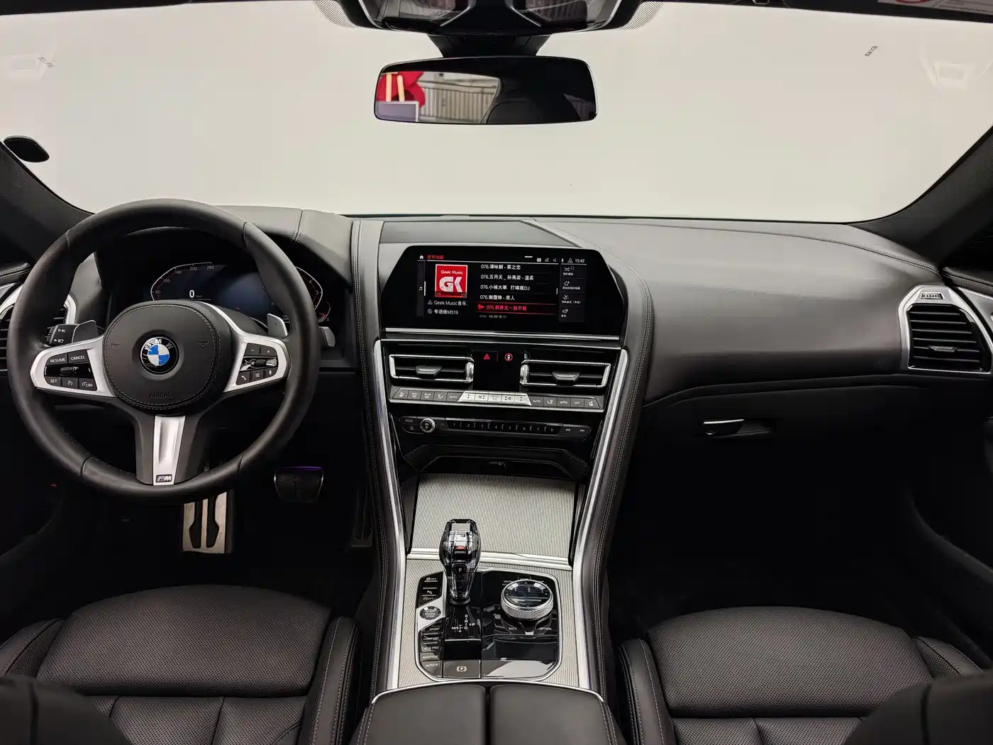 BMW 8 Series 2019 840i Coupe M Sport Package фото 12