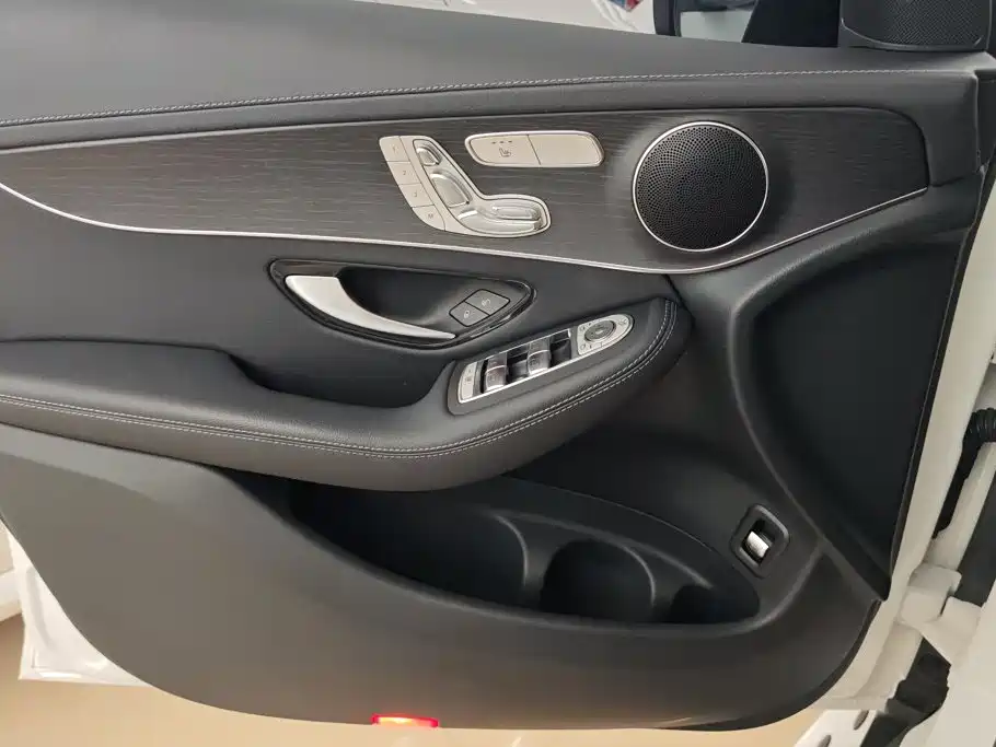 Mercedes-Benz GLC Coupe 2023 2023 Facelift GLC 300 4MATIC Coupe SUV