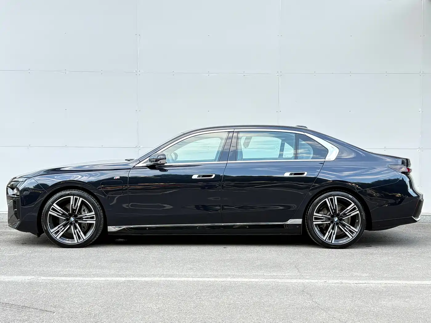 BMW i7 2025 2023 eDrive50L Premium M Sport Package