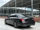 Фото 4 - Mercedes-Benz E-Class
