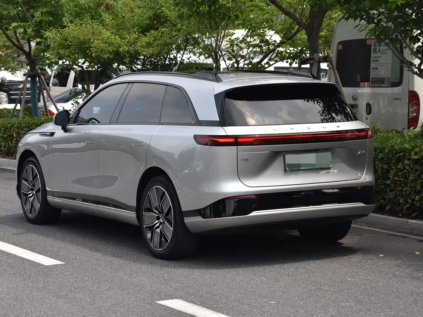 Фото 3 - XPeng G9