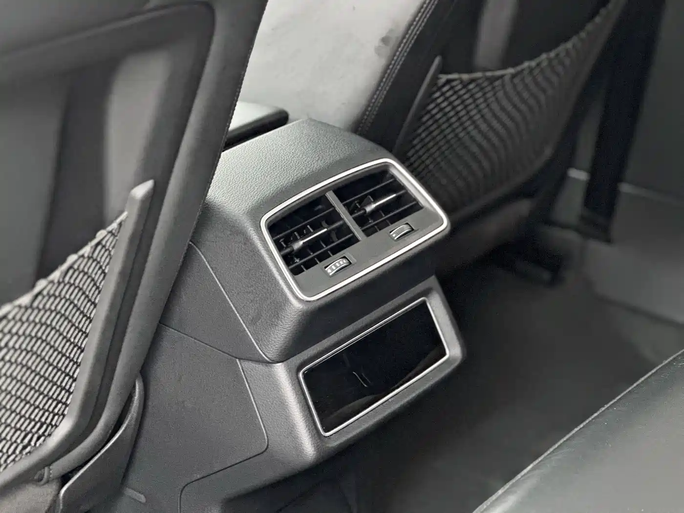 Audi e-tron (Import) 2019 55 quattro Technology фото 14