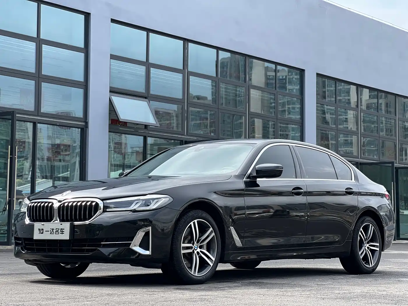 BMW 5 Series 2023 530Li Leading Luxury Package