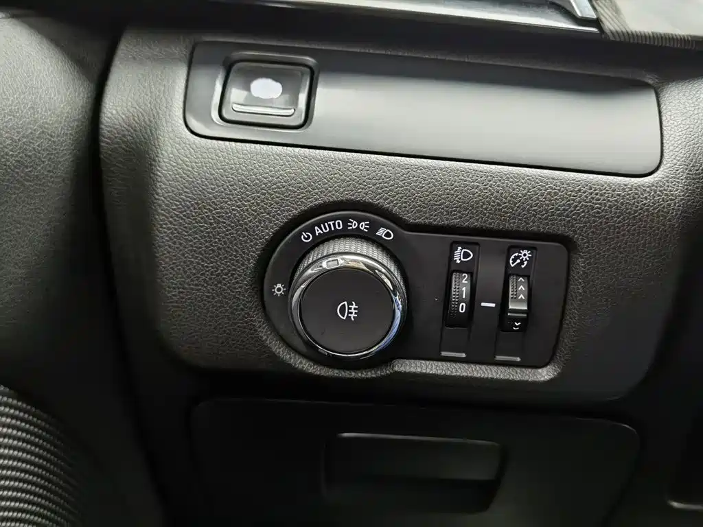 Buick GL6 2022 2021 323T Mild Hybrid Connected Luxury