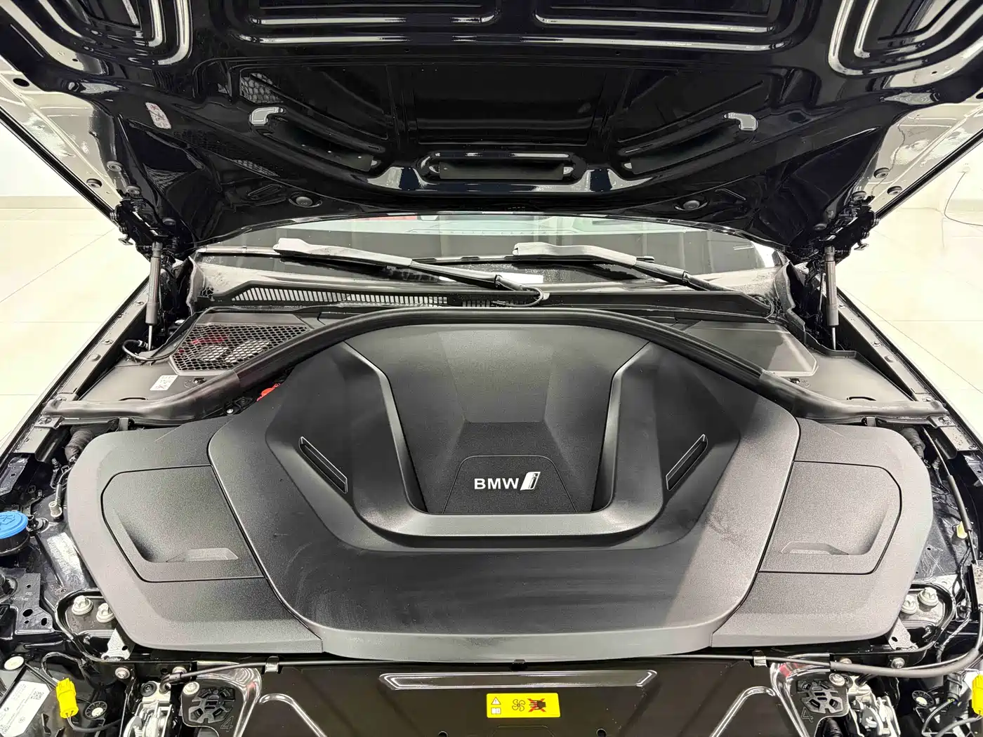 BMW i3 2023 eDrive 40 L Shadow Night Sport Package фото 21