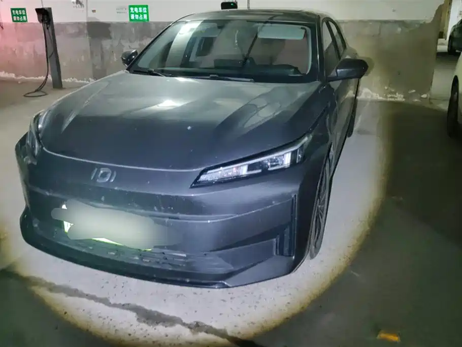 Changan Qiyuan A05 2024 Deluxe Edition 70 Surpass