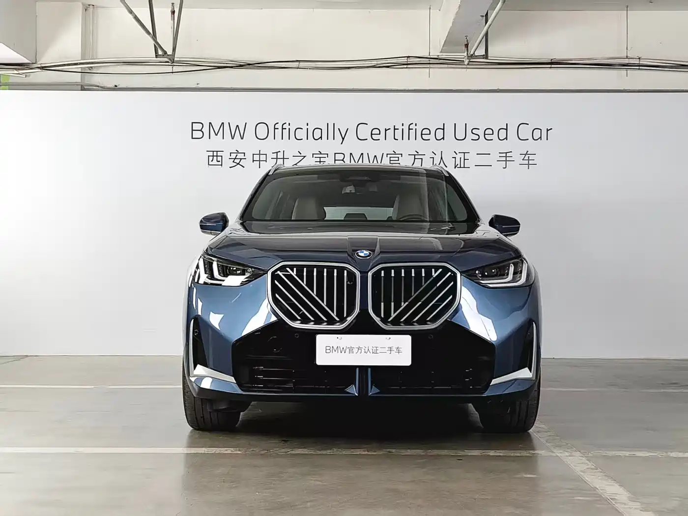 BMW X3 2025 xDrive30L Premium Model M Sport Black Package фото 2