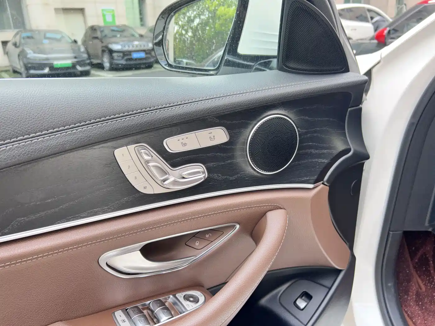 Mercedes-Benz E-Class 2019 E 300 L Sport Luxury фото 16