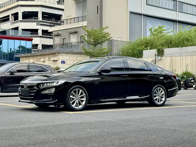  Honda Accord 2022 260TURBO Luxury Edition