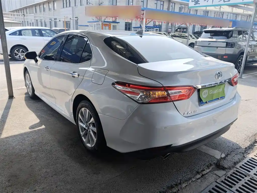Toyota Camry 2021 2.0G Luxury Edition фото 22