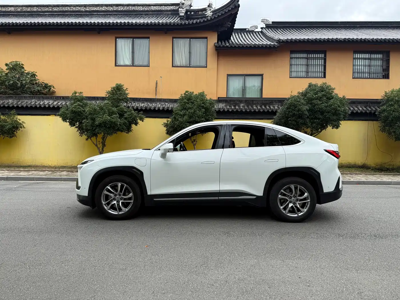 Фото 7 - NIO EC6