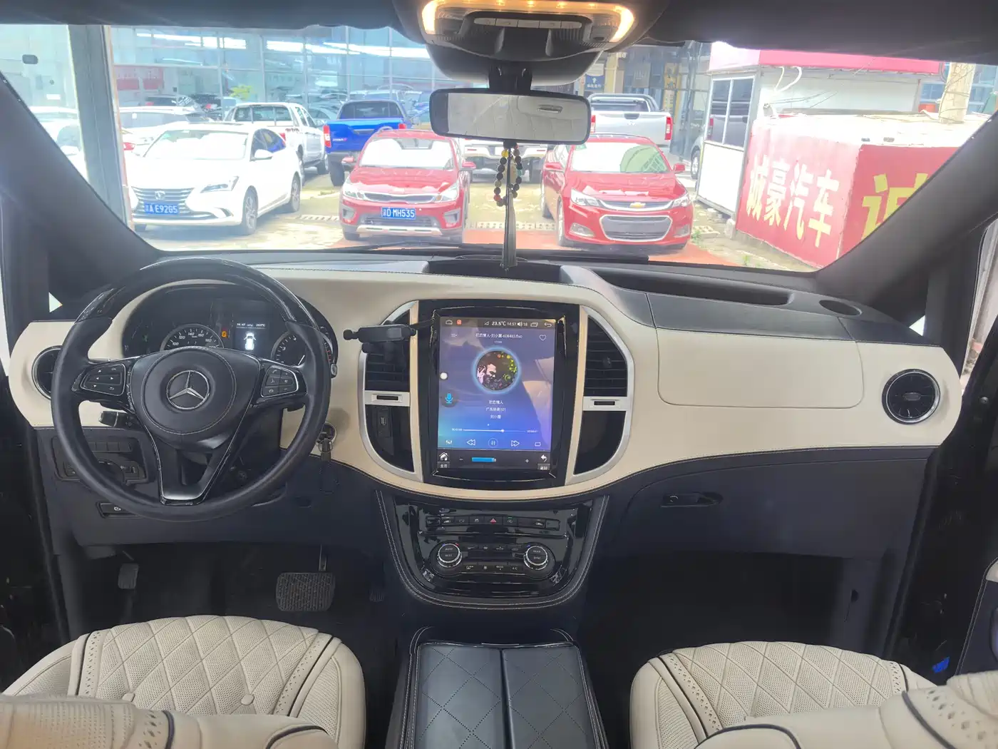 Mercedes-Benz Vito 2021 2.0T Business Edition 7-seater фото 10