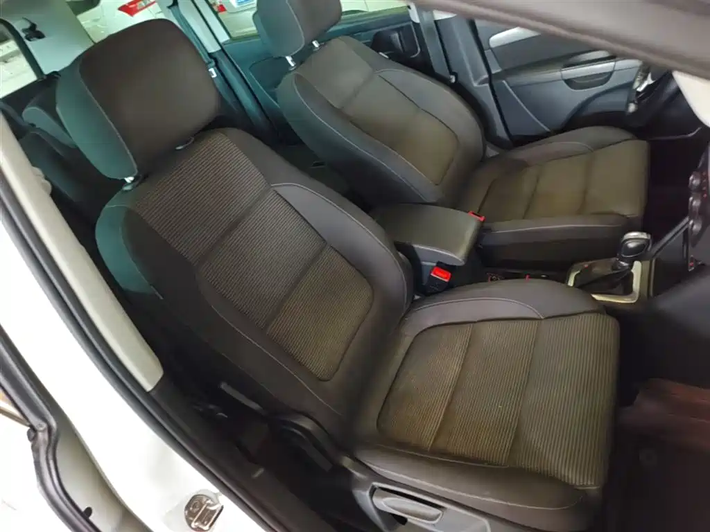 Volkswagen Sharan 2018 380TSI Comfort 7-Seater фото 25