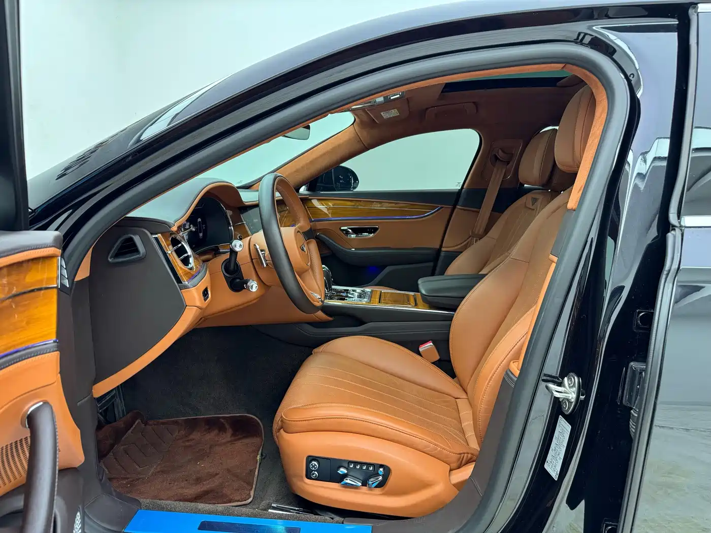 Bentley Flying Spur 2025 2020 6.0T W12 Standard Edition