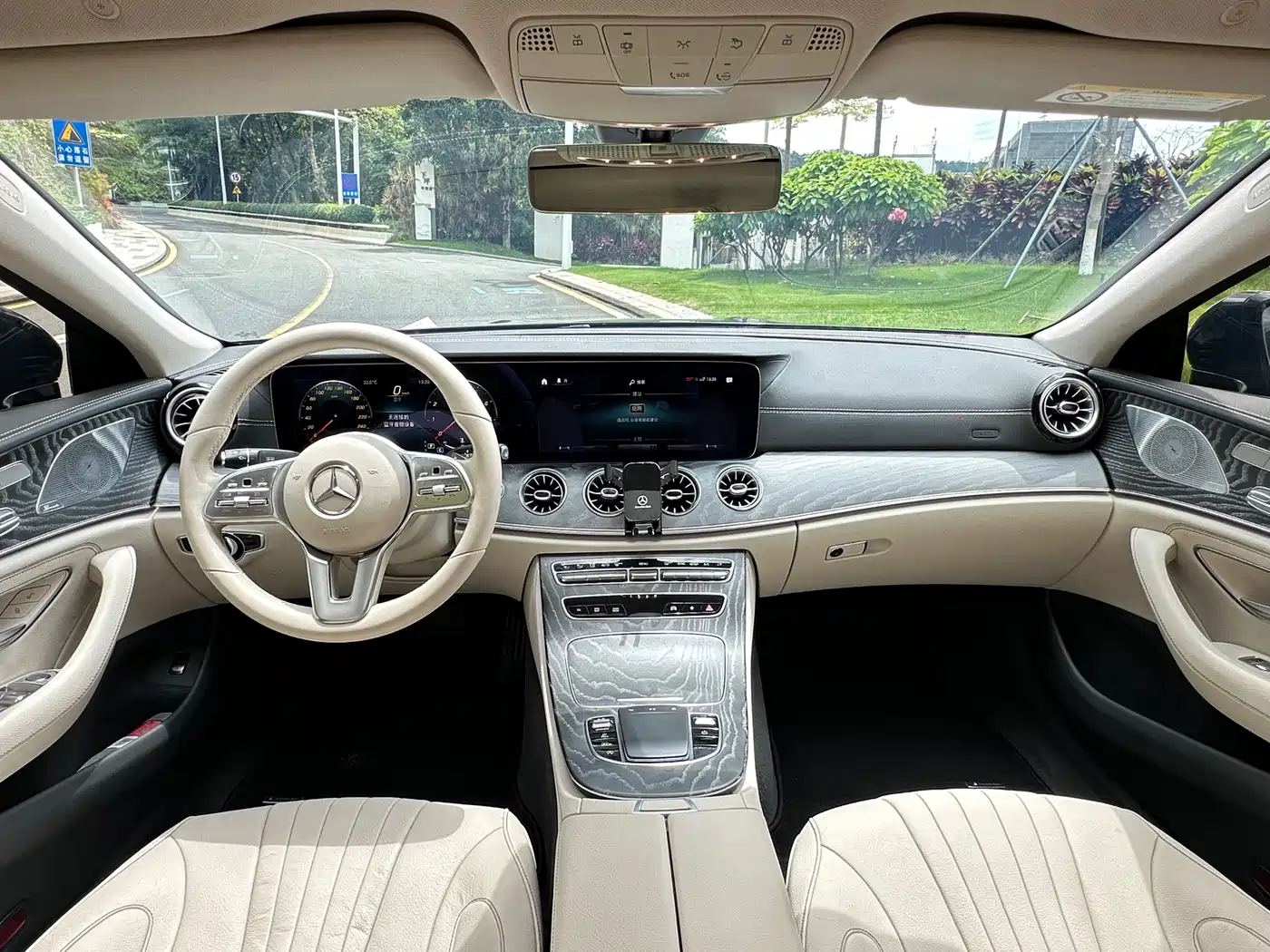MERCEDES-BENZ CLS