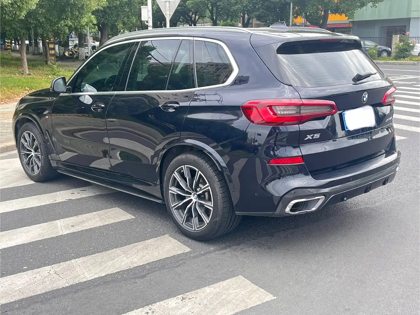 BMW X5 (Import) 2019 xDrive40i M Sport Package фото 12