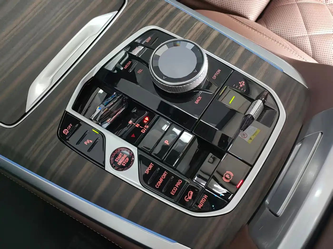 BMW X7 2025 2024 xDrive40i Leading Luxury Package