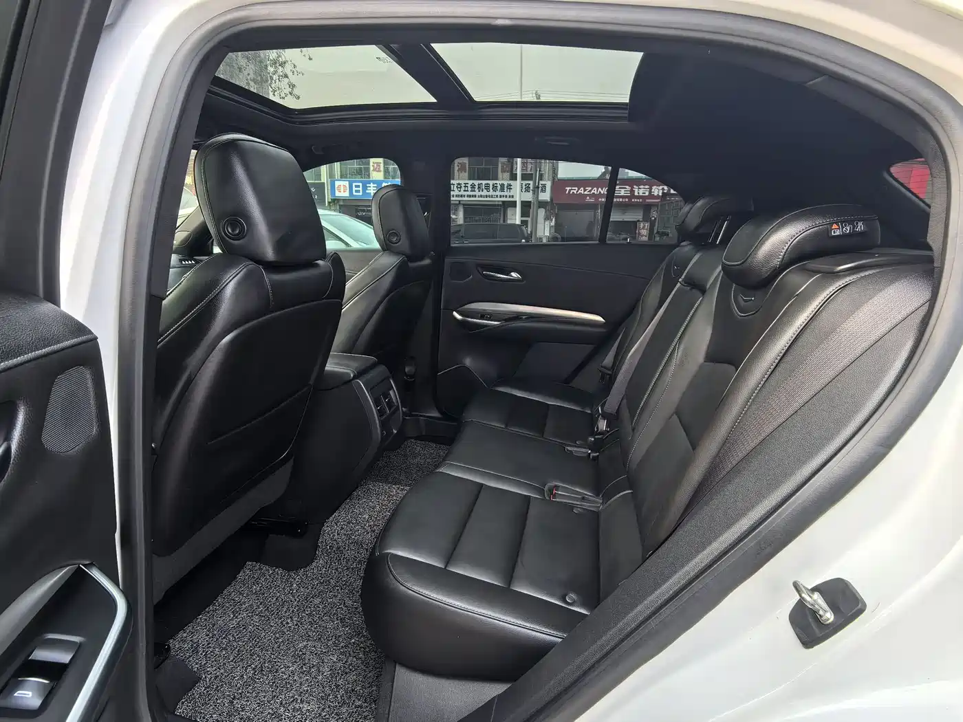 Cadillac XT4 2020 Facelift 28T 2WD Leading фото 9