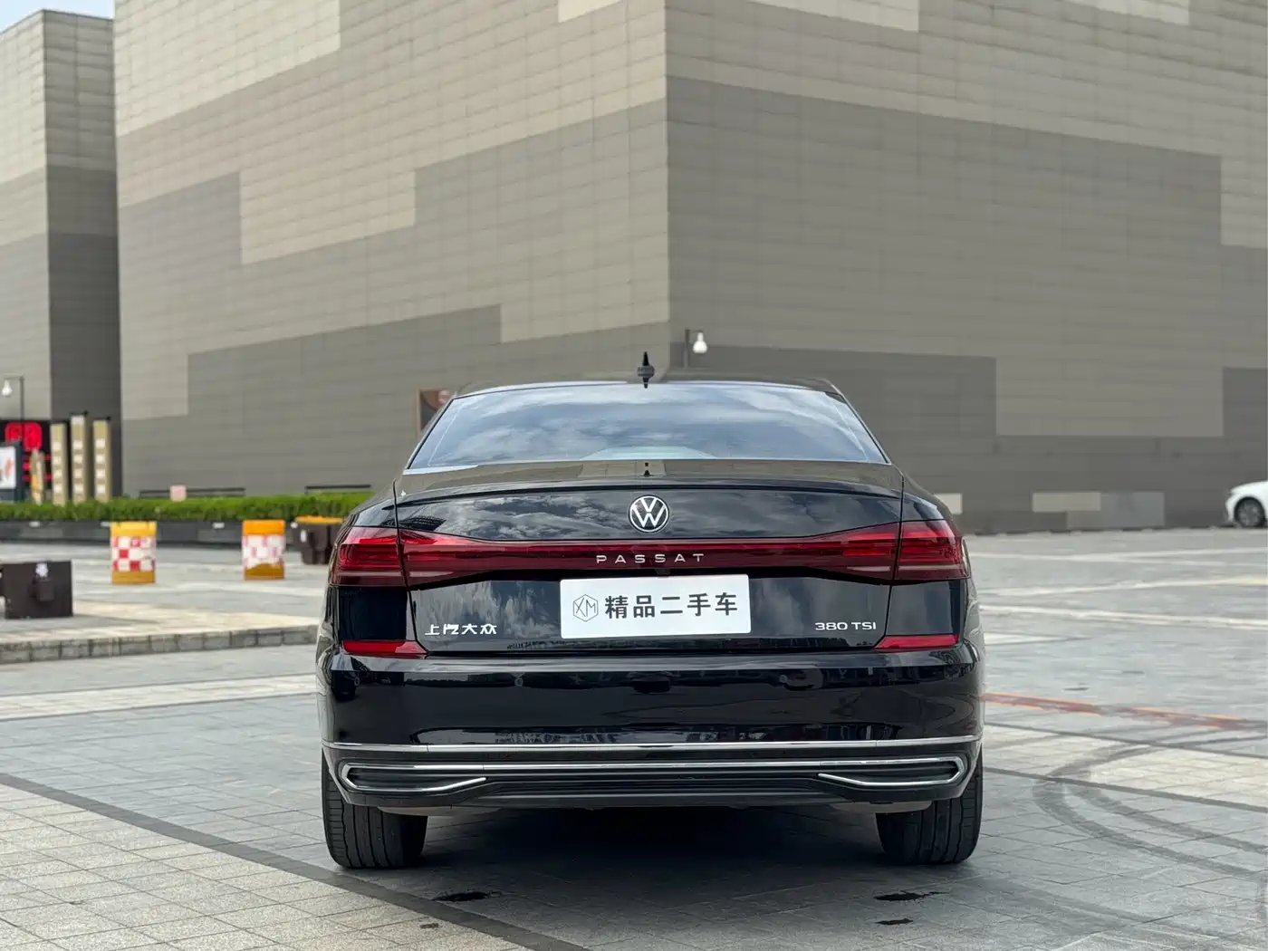 Volkswagen Passat 2024 380TSI Starlight Dragon Glory Edition фото 8