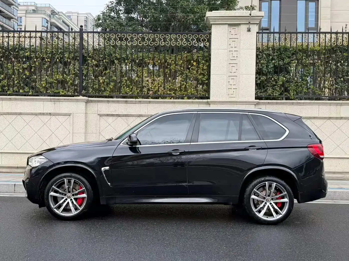 BMW X5 (Import) 2014 xDrive35i Leading фото 3
