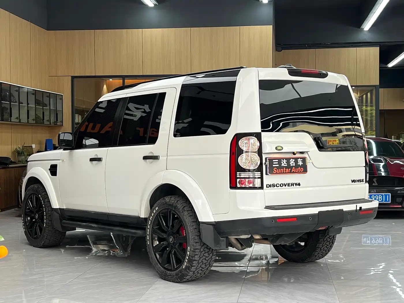 Land Rover Discovery 2012 5.0 V8 HSE фото 4