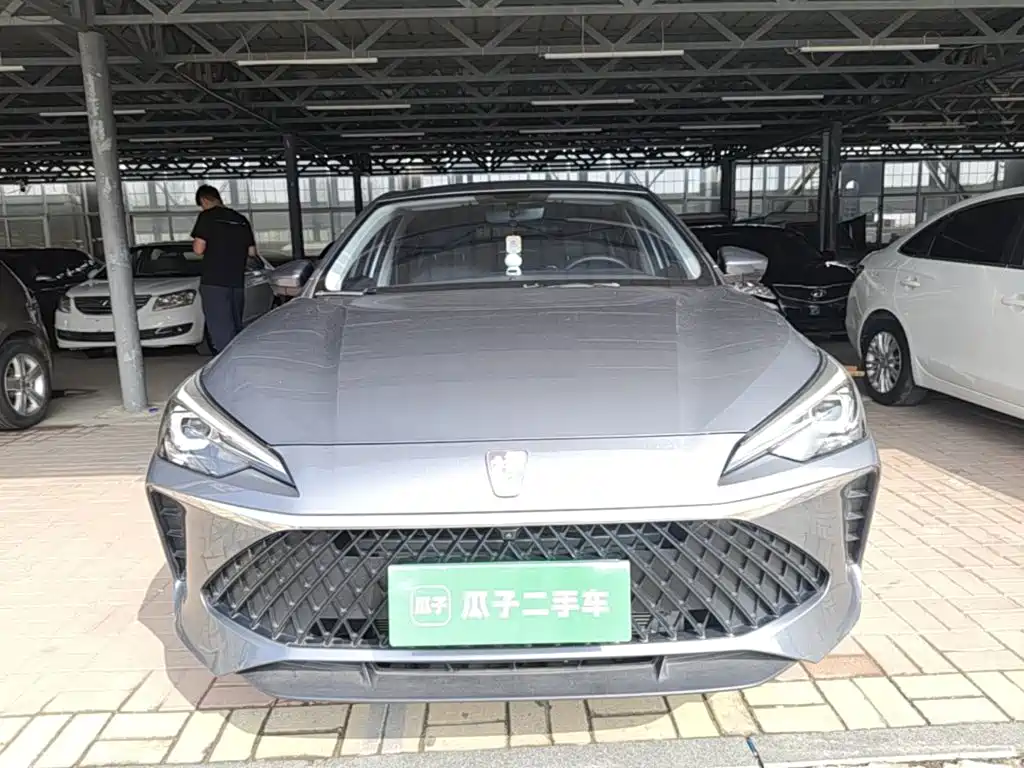 Фото 3 - Roewe i5