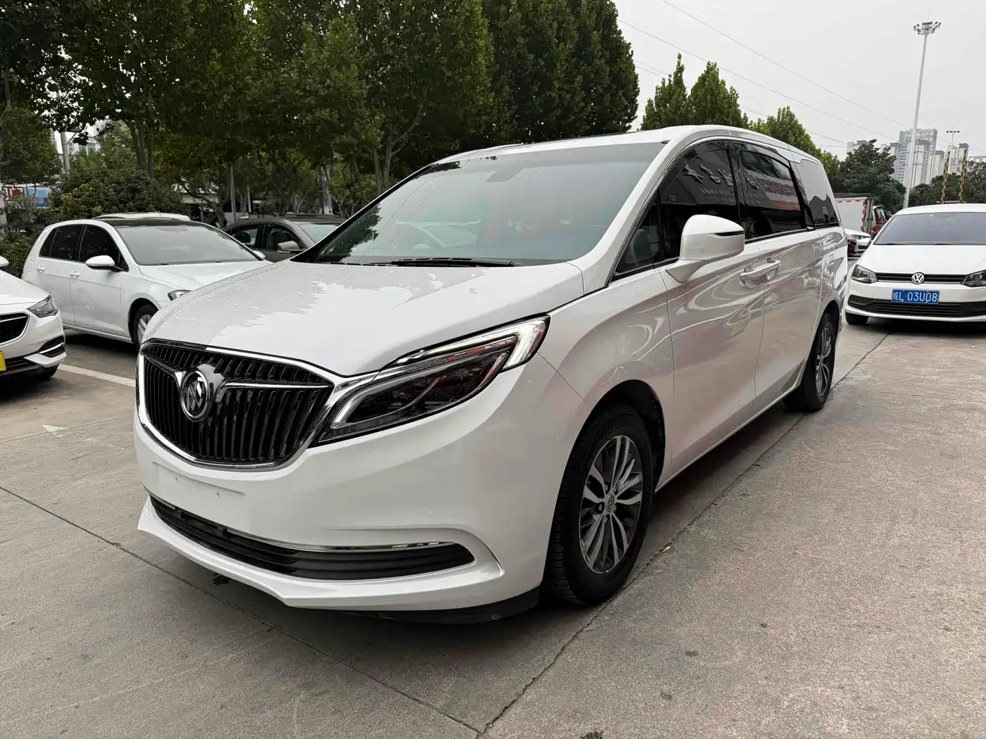 Buick GL8 2018 ES 28T Luxury Type China VI