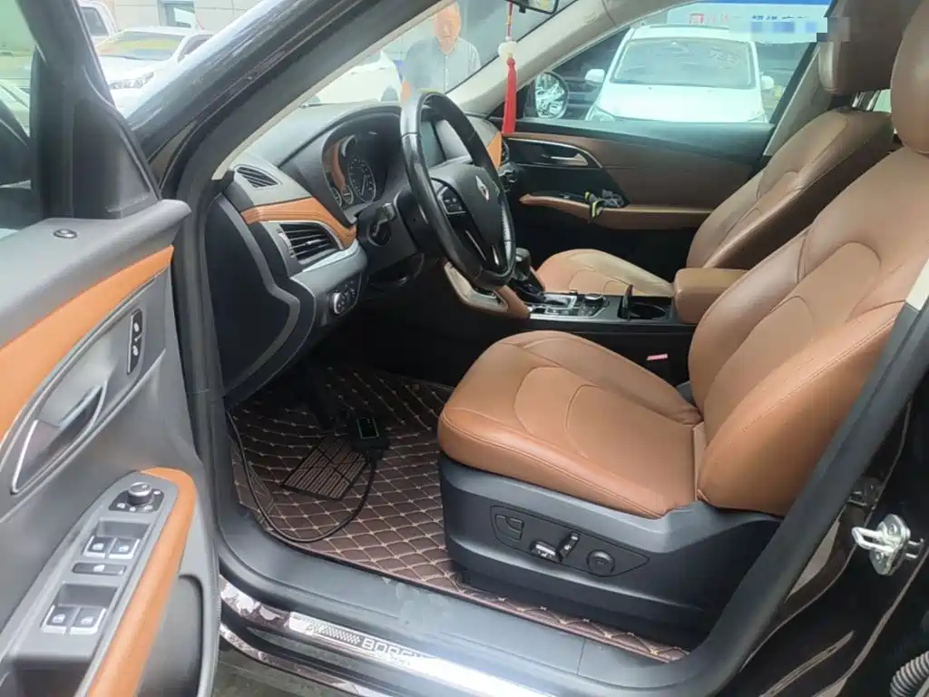 Borgward BX7 2018 2018 28T 2WD Quality Enjoy 5-Seater China V