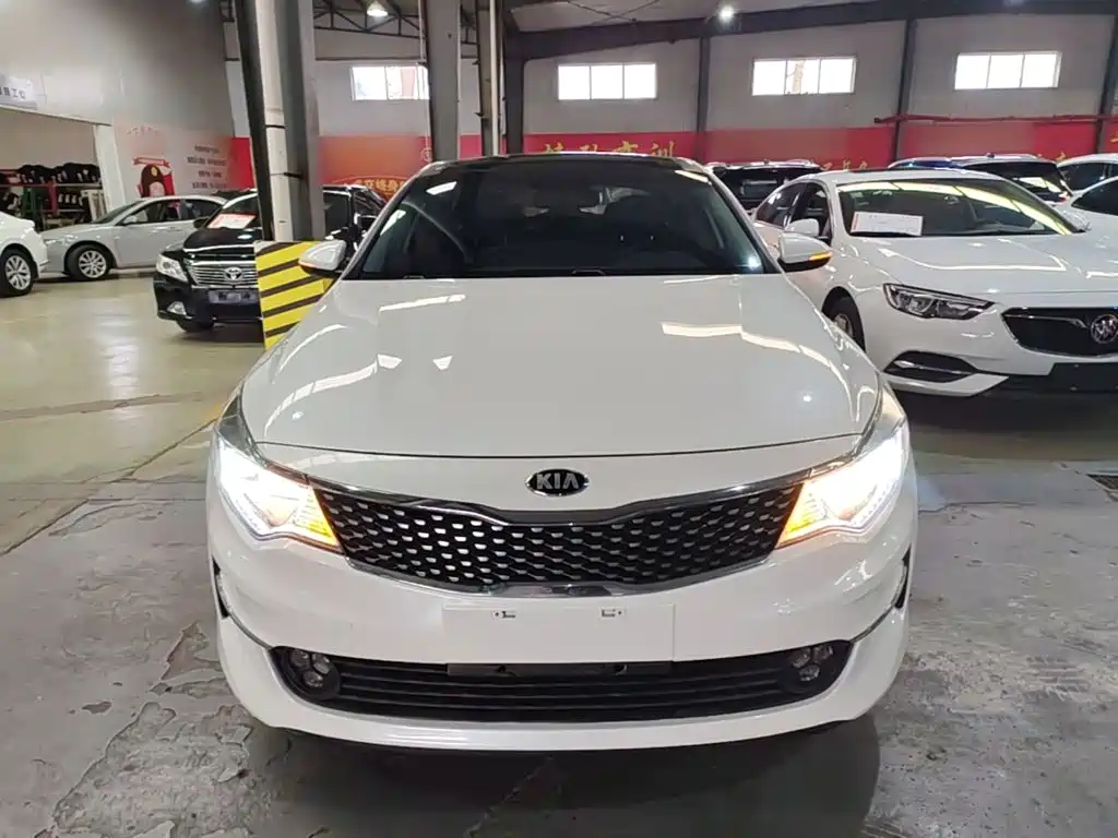 صورة 3 - Kia K5