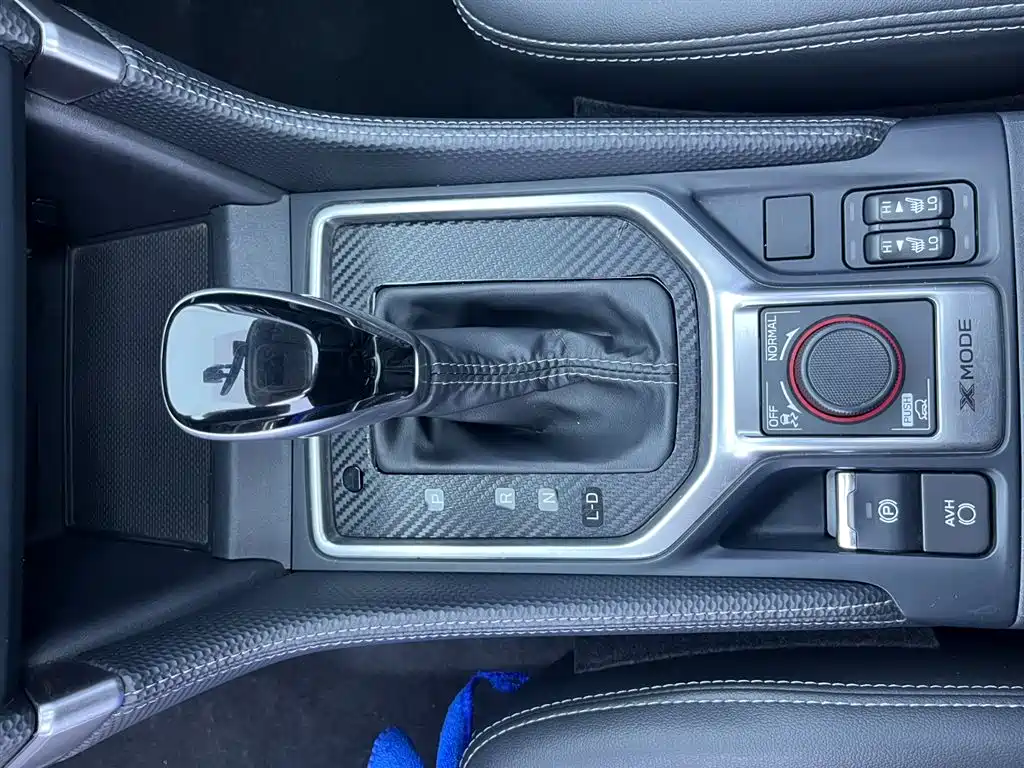 SUBARU FORESTER