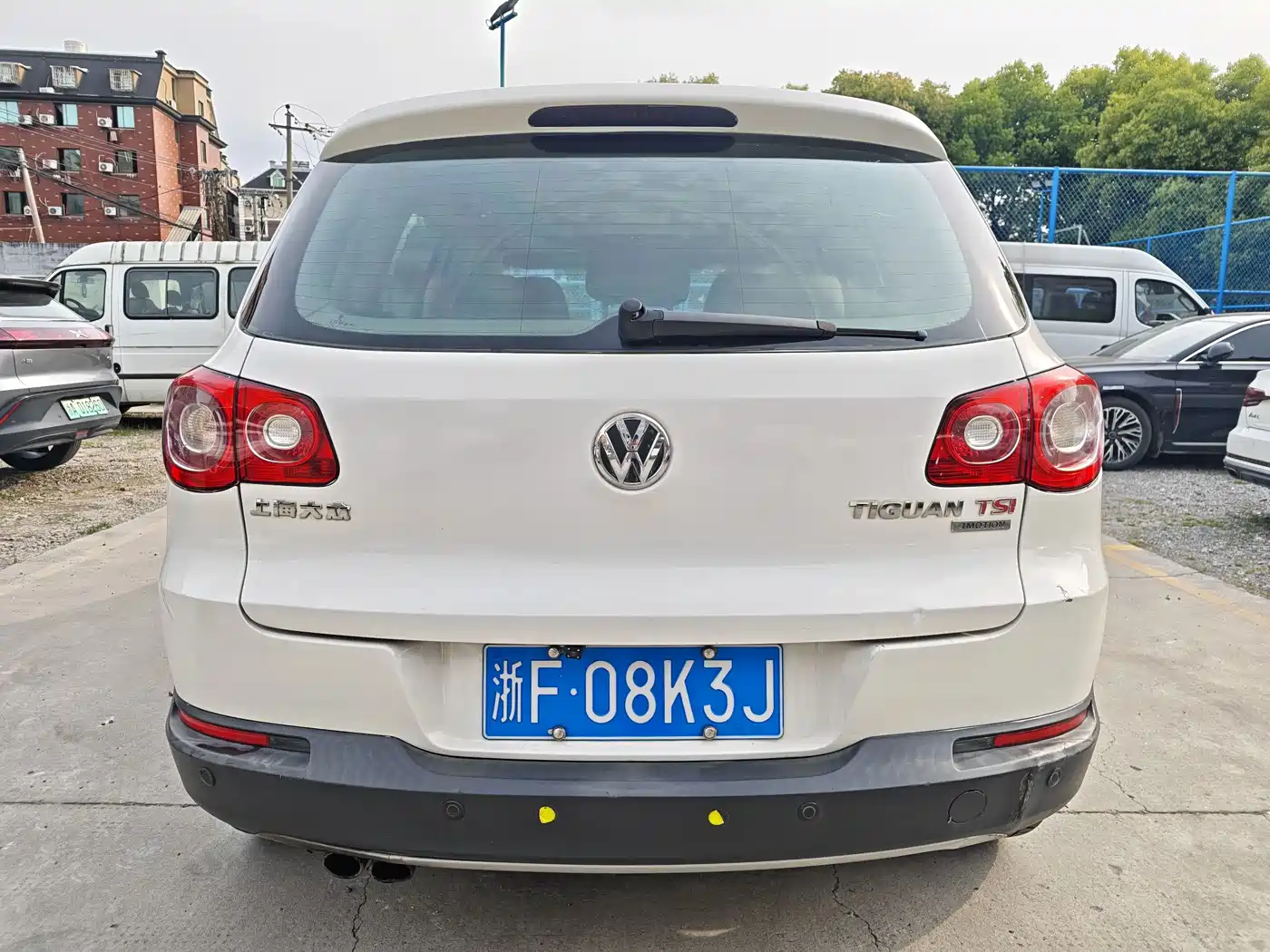Volkswagen Tiguan 2010 1.8TSI Automatic 4WD Elite фото 8