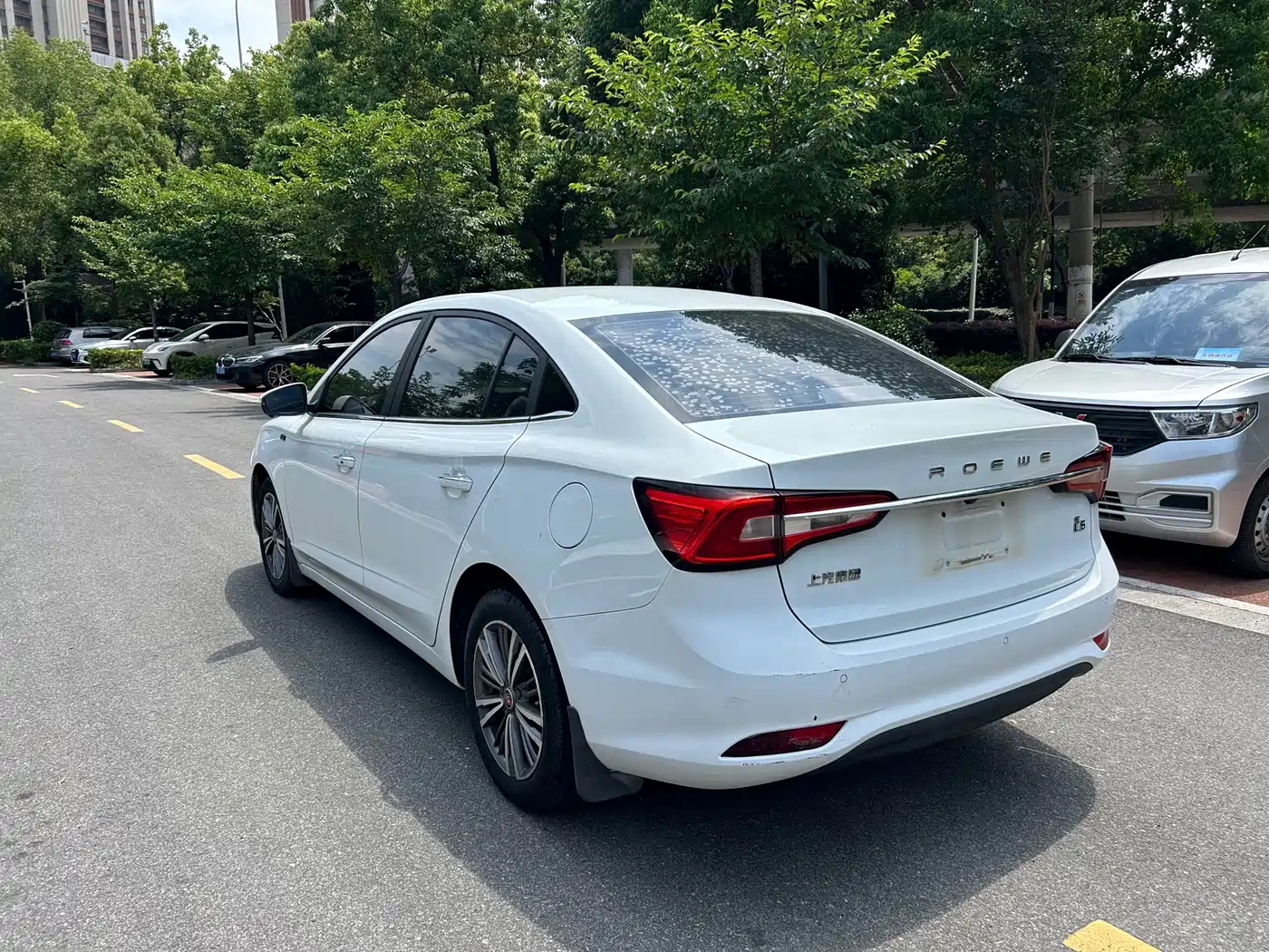 Roewe i5 2019 2019 1.5L Auto 4G Langhao Edition