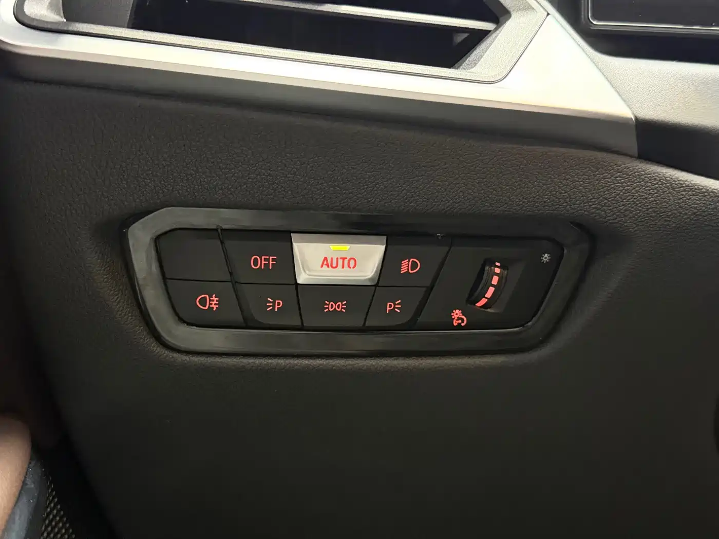 BMW 3 Series 2023 320Li M Sport Package фото 16