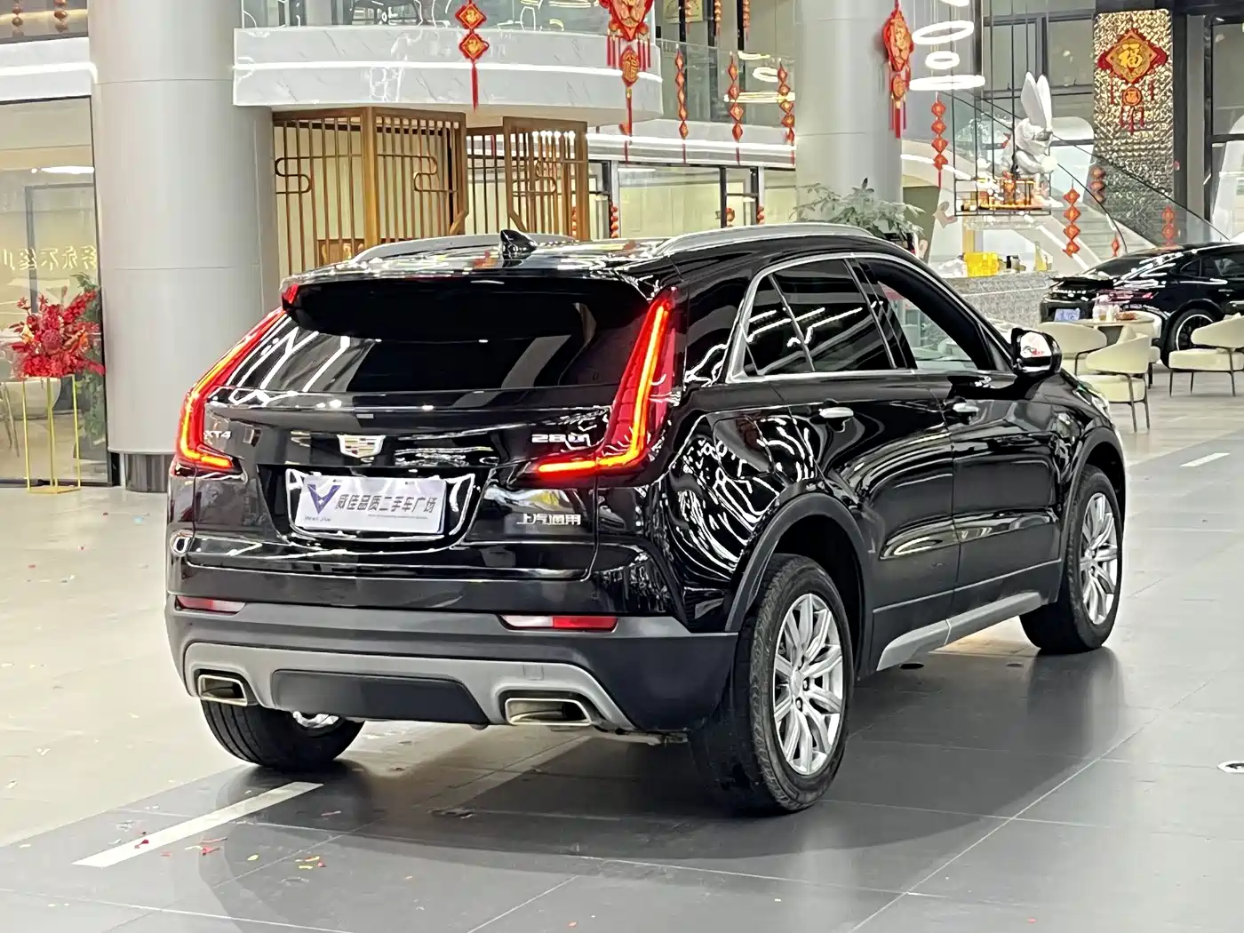 CADILLAC XT4