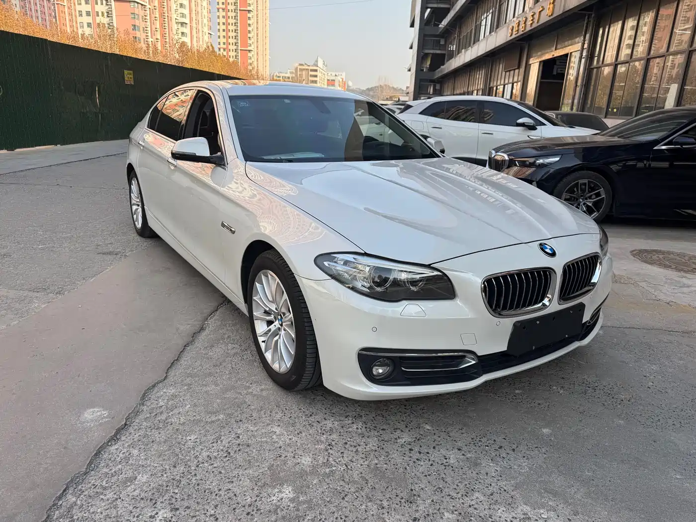 BMW 5 Series 2017 525Li Luxury Design Package фото 8