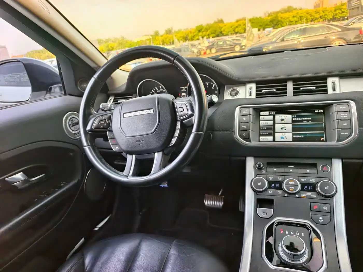 Land Rover Range Rover Evoque (Import) 2014 2.0T 5-door Brilliance Sport фото 16
