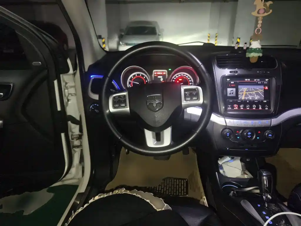 Dodge Journey 2015 2013 Model 2.4L 2WD Premium Edition